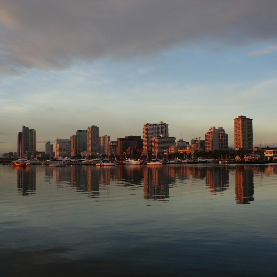 Blog Ativa_Manila_photoby_jimpg2_2015_via_visualhunt