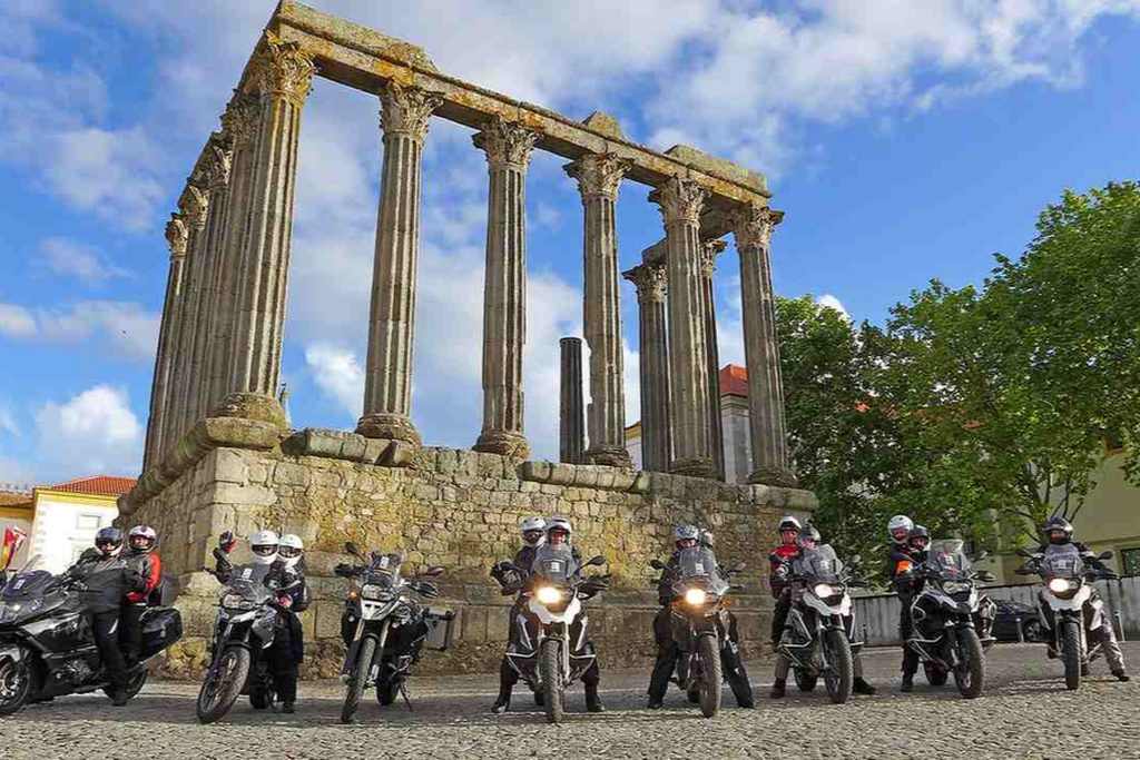 moto (5)_Easy-Resize.com